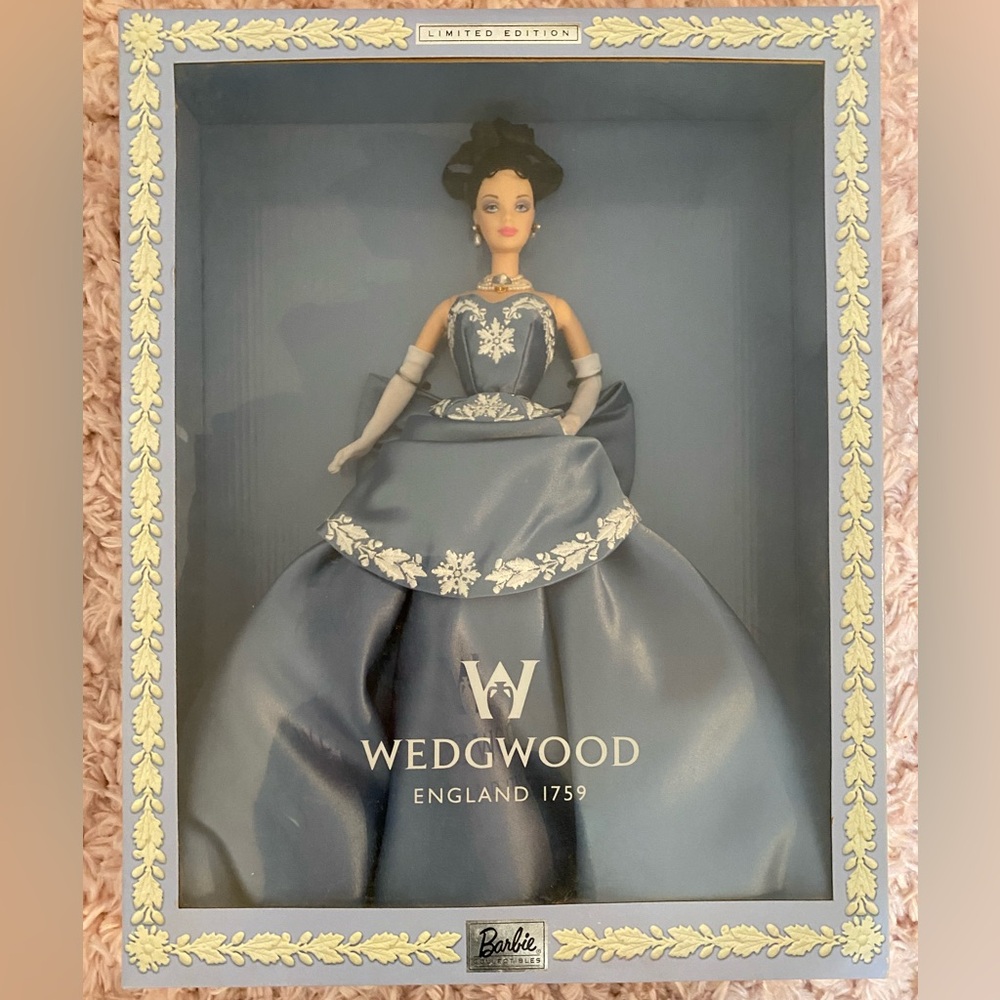 Wedgewood Barbie England 1759